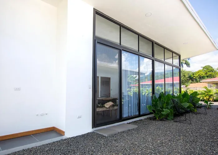 Villa Tanager